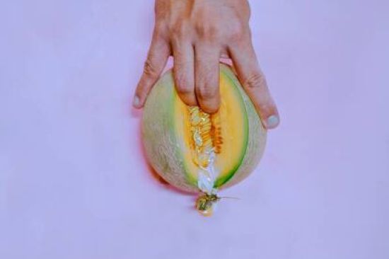 Sexo en los anuncios de comida: vende menos de lo que piensas