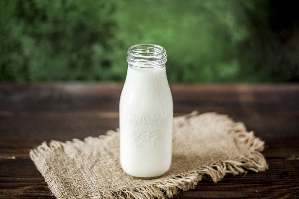 leche cruda leche cruda leche cruda