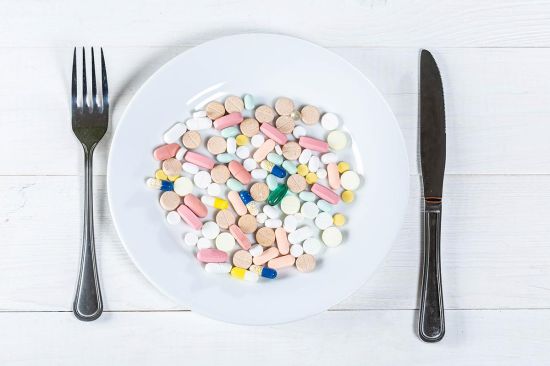 Riesgos de los complementos alimenticios: el caso de la mujer fallecida por consumir ácido lipoico.