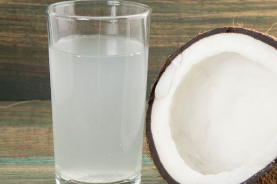 Consultorio nutricional: agua de coco, edulcorantes y malestar intestinal