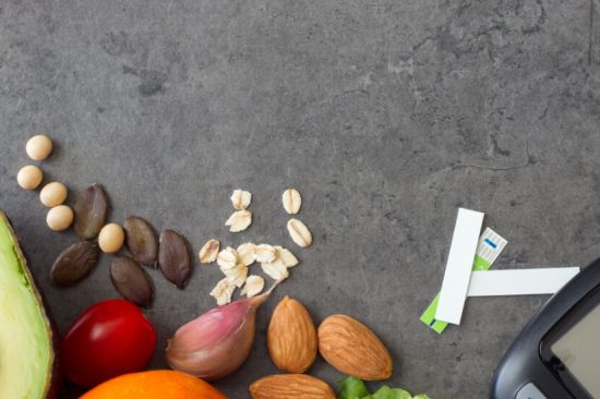 Consultorio nutricional: ¿las personas sanas deben monitorizar sus picos de glucosa?