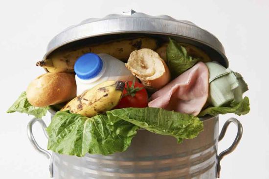 Alimentos caducados y seguros, ¿es imposible?